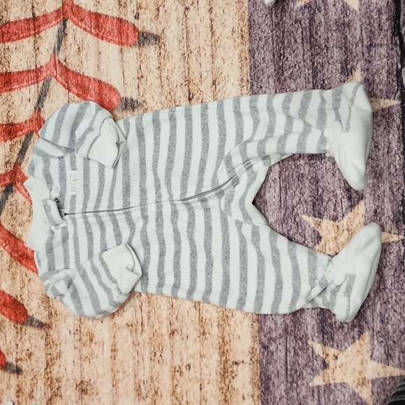 Bundle Carters pajamas - Picture 2 of 13